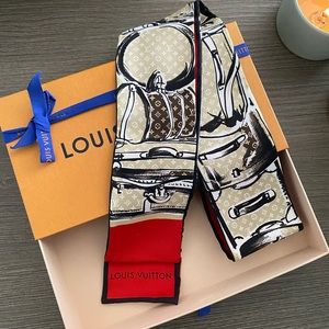 Louis Vuitton Trunks Silk Bandeau